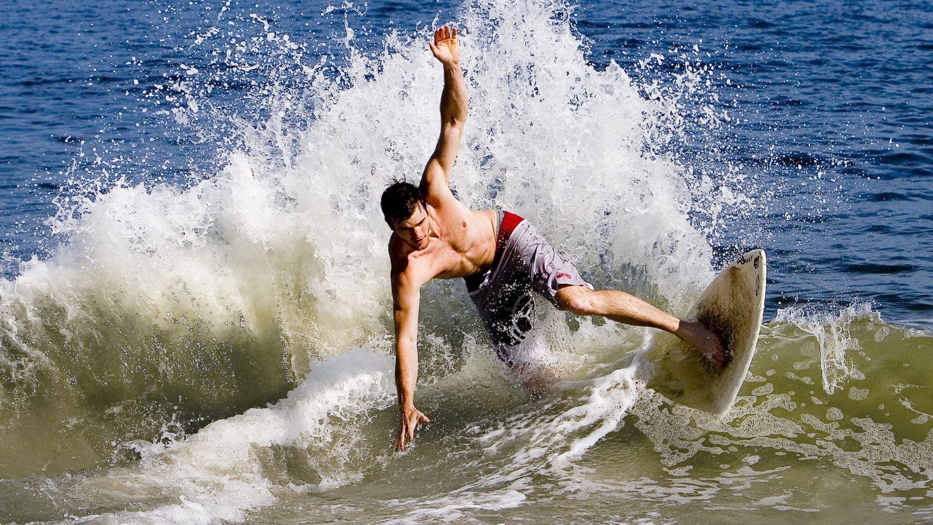 布鲁诺·卡博克洛成为NBA国际化象征,布洛克vs卡里