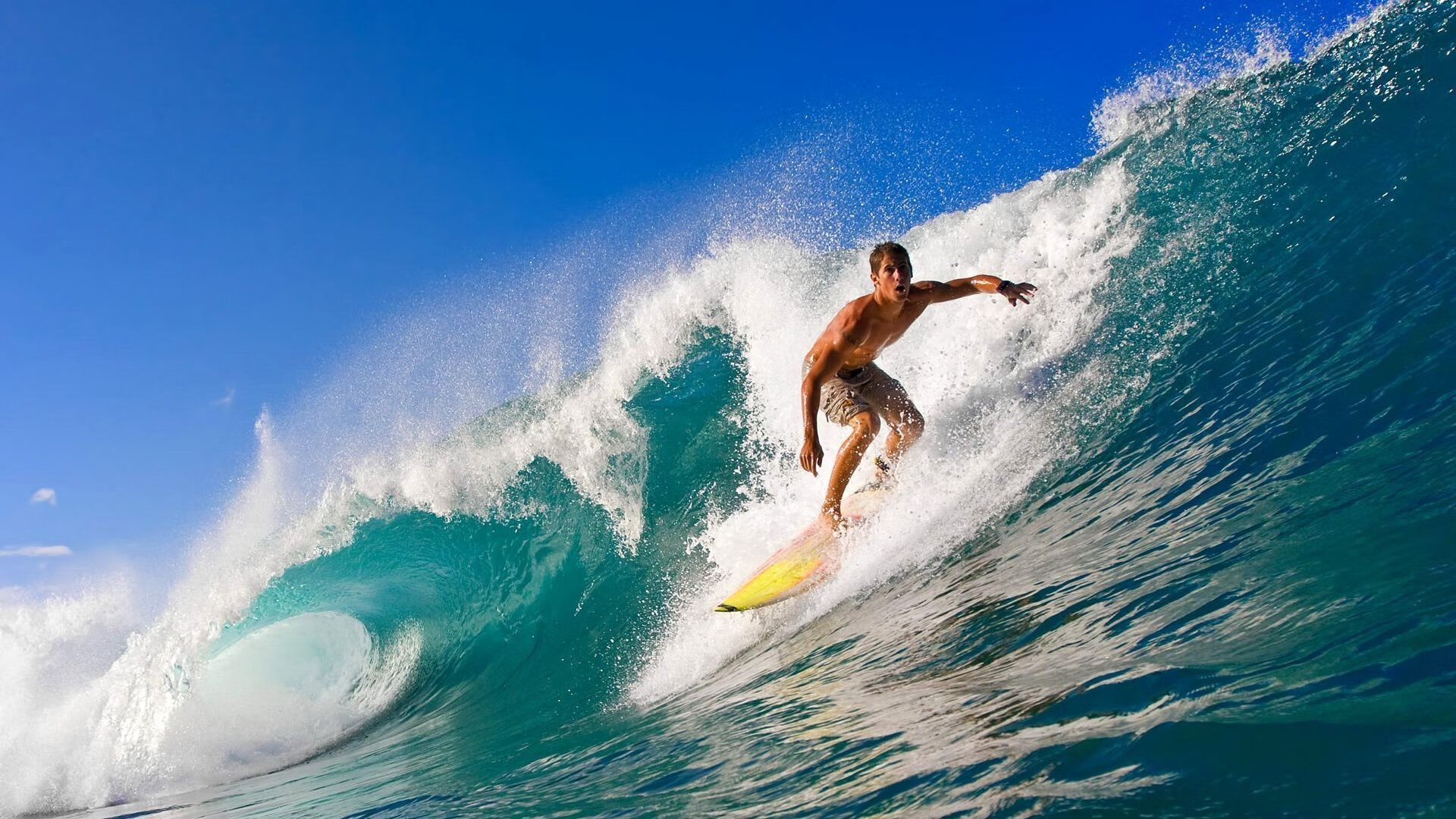 强者之争!顶尖球队将在比赛中角逐胜者,强者足球