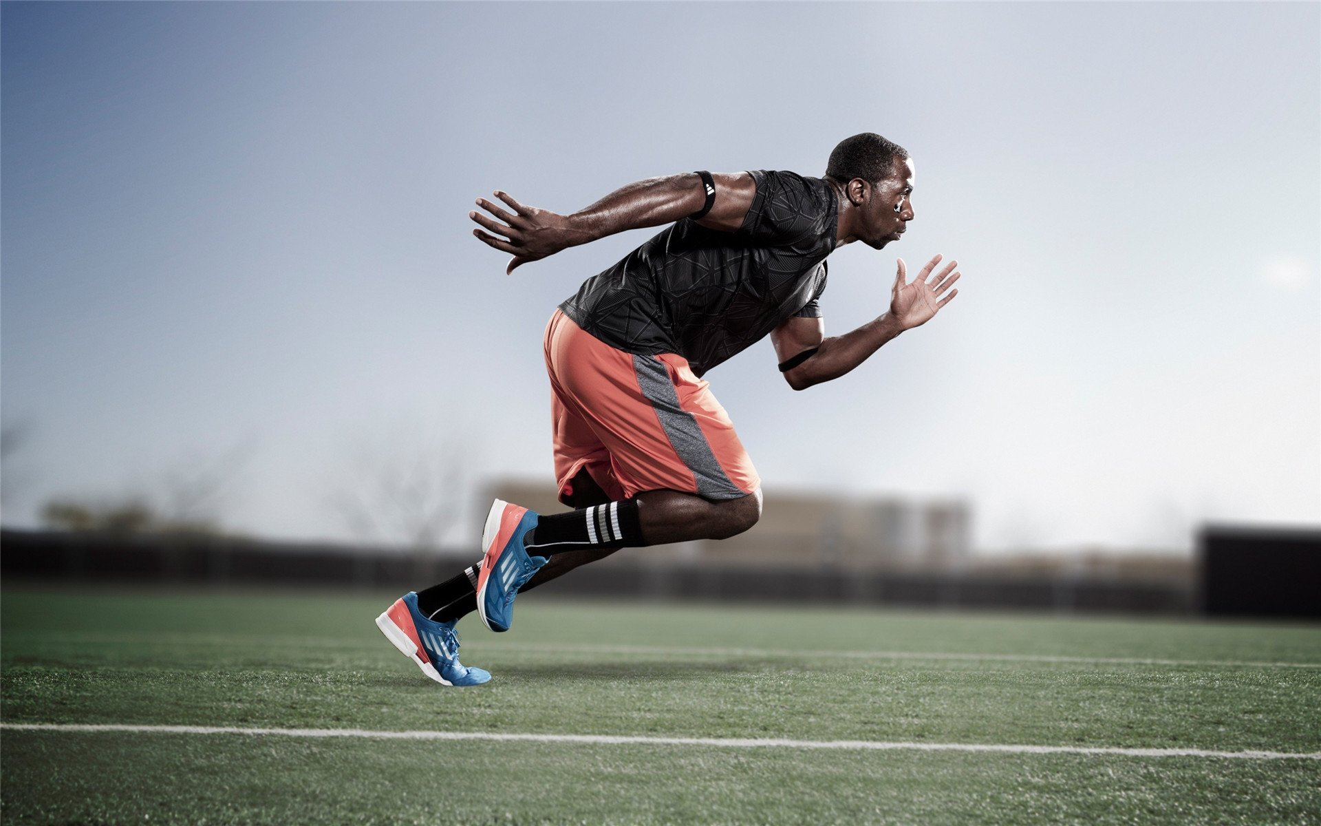 “足球+科技”创新成果在行业内掀起“智慧革命”，足球的创新